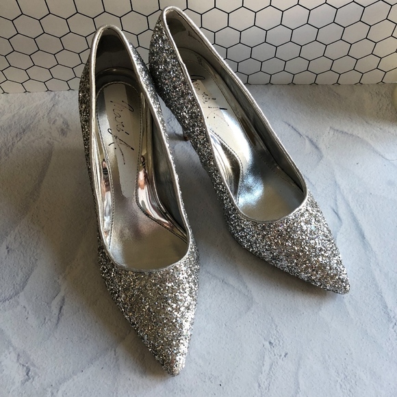 Silver Glitter Pointy Toe Glitter Heels 8 - Picture 1 of 8